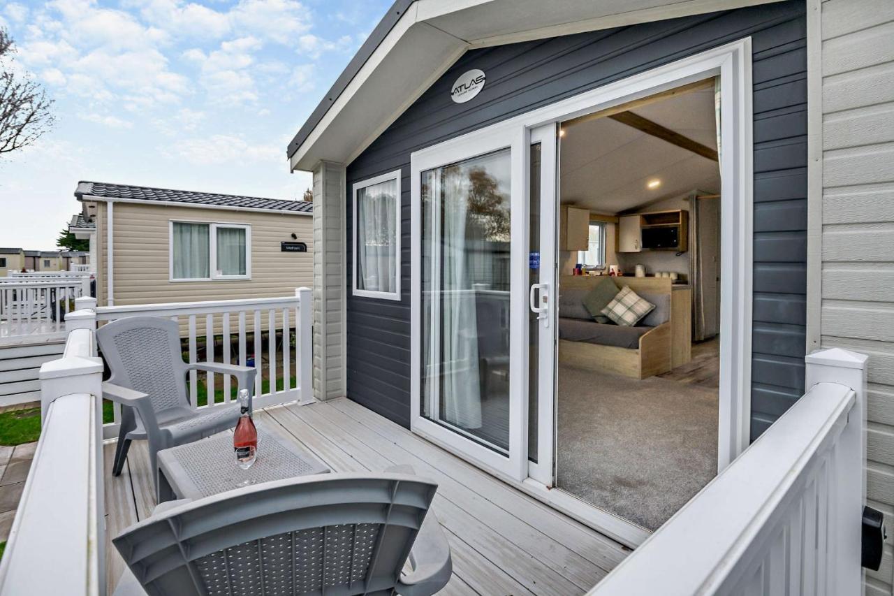 Sea La Vie Lodge, Rockley Park Holiday Park, Poole, Dorset Exterior foto